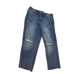 Love & Legend Distressed Denim Capri